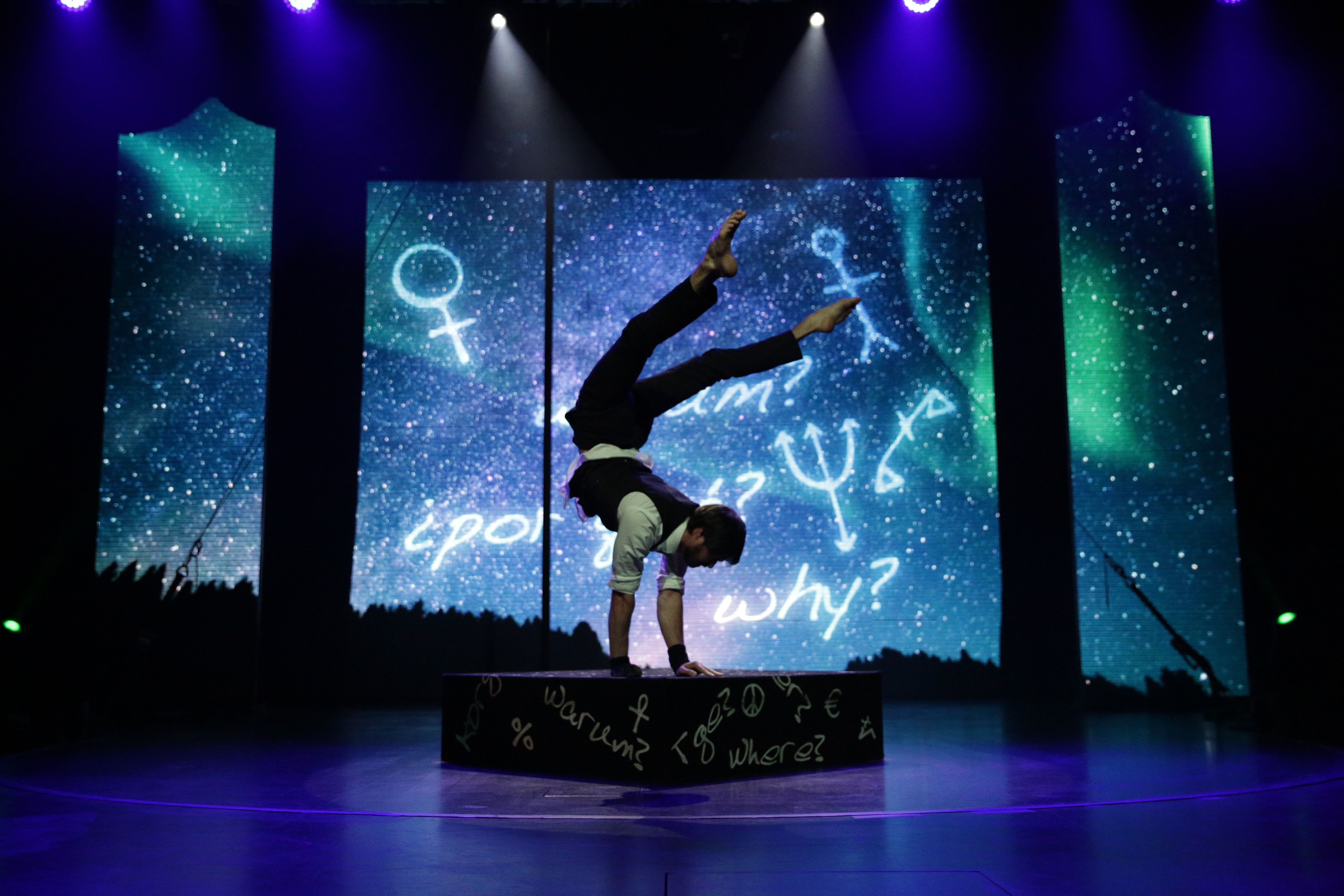 Poetry in Motion_battleROYAL_Brendan Shelper_003