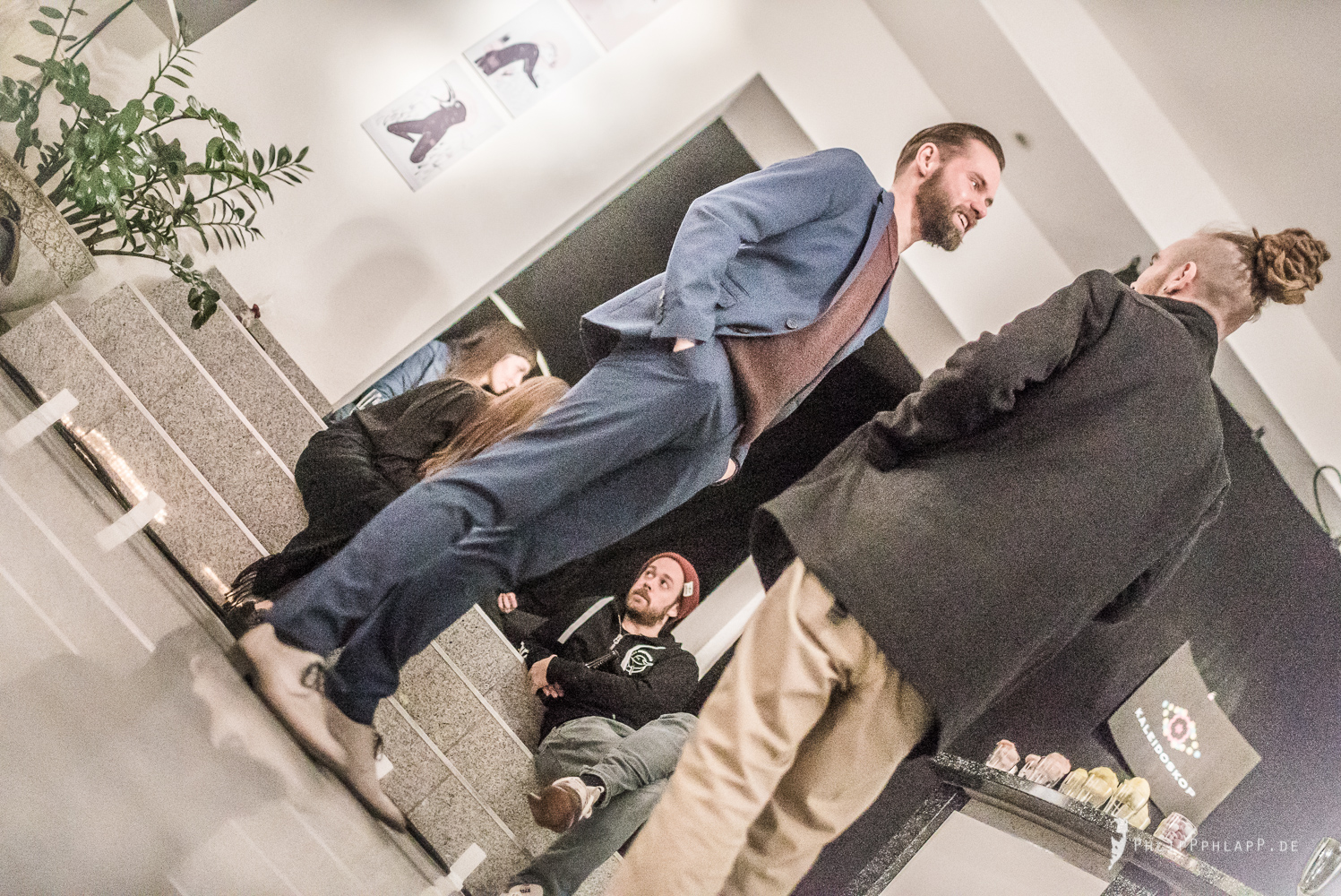 Kaleidoskop_01_Ausstellung_Reden_Menschen_by_Philipp_Danz