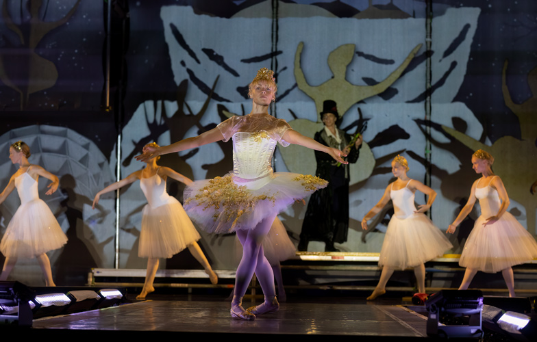 hca-festival-2022_paraplyhuset_royal_danisch_ballet_by_rudi-buhl