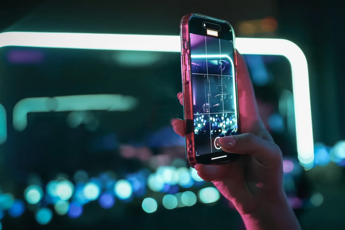 full-sensory-experience_battle-royal-studios_joern-pollex_3